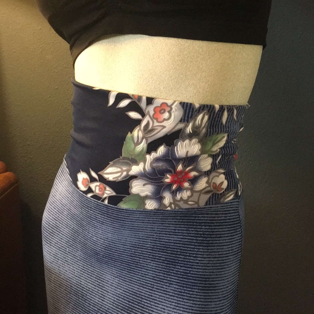NWT Navy Floral & Stripe Maxi Skirt - Picture 7 of 8